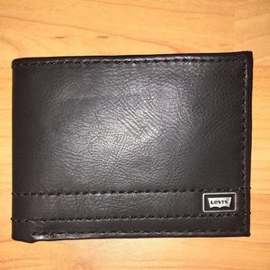 Levi’s wallet